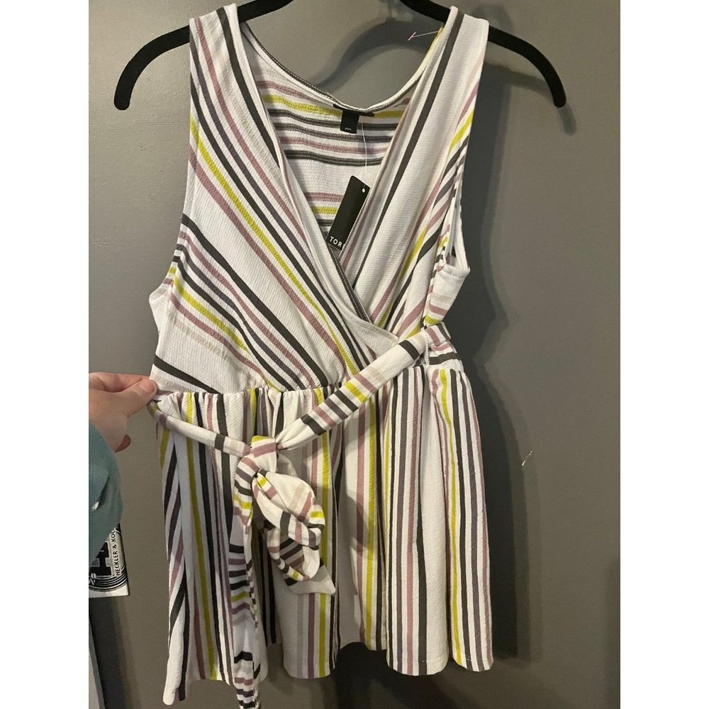 Torrid size 00 striped crepe tie belt babydoll tank top